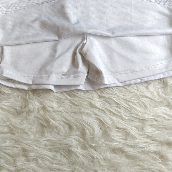 mini skirt - Picture 4 of 8